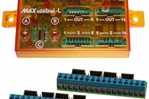 16-Kanal-Lichtcontroller im Set mit 2 x PC-16S